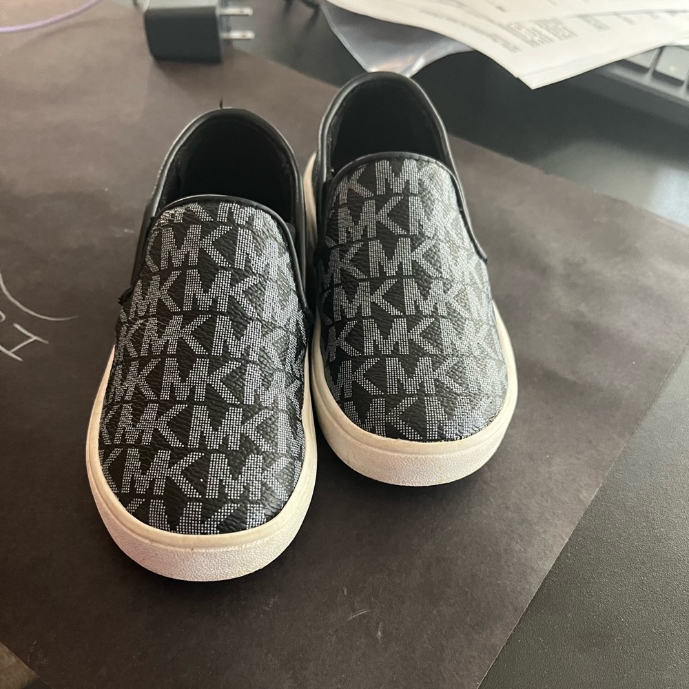 Michael Kors dress shoes for girls size 6.5